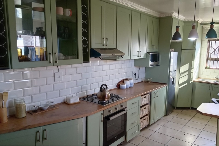 2 Bedroom Property for Sale in Kutlwanong Northern Cape
